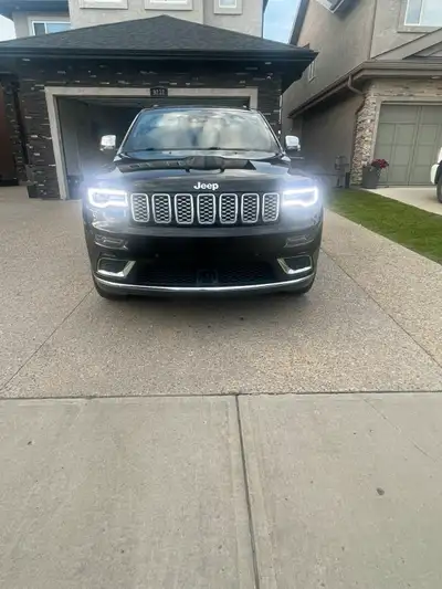 Selling my 2021 Grand Cherokee Summit with only 54k km. It’s the top trim so it comes fully loaded –...