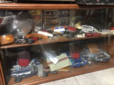 An assortment of type 2 parts for vw vans 1968 and up. Been hanging on to these for years and it’s t...