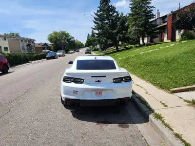 I am selling a like new mint condition 2023 Chevrolet Camaro SS2, equipped with a responsive 6-speed...