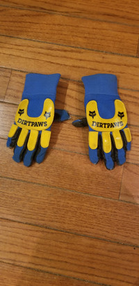 Vintage BMX 1980's Dirt Paws Gloves