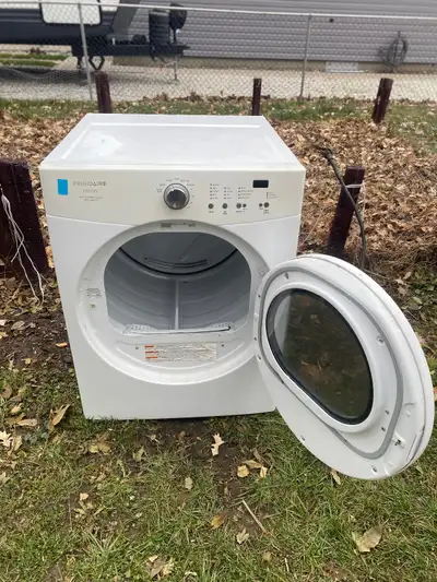 Front load Frigidaire affinity Just upgraded and need gone. 350$ for the pair