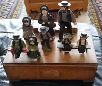 Toys Antique Cast Metal Amish Family