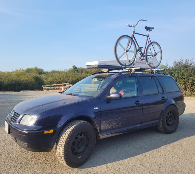 Lifted 2004 Volkswagen Jetta Wagon in Cars & Trucks in Victoria