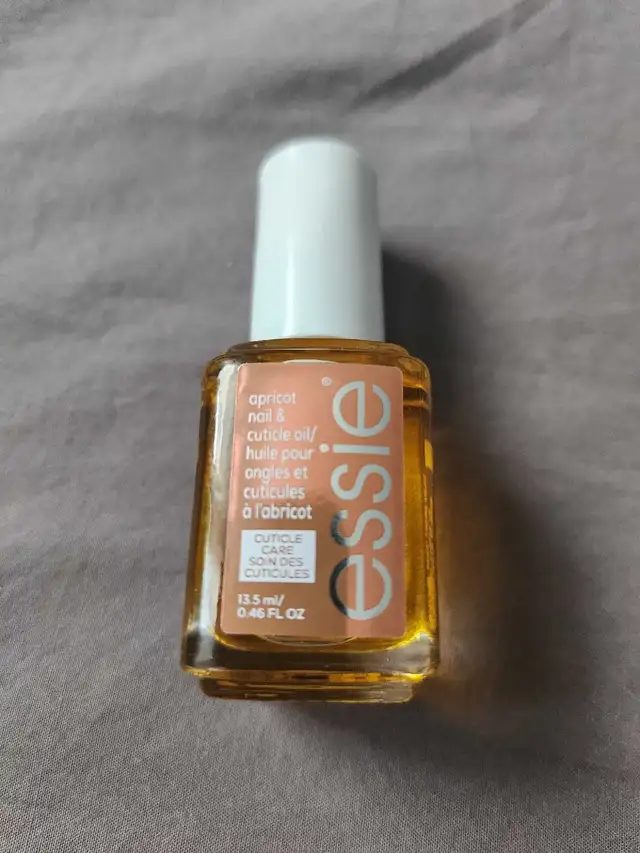 Essie Apricot Nail and Cuticle Oil