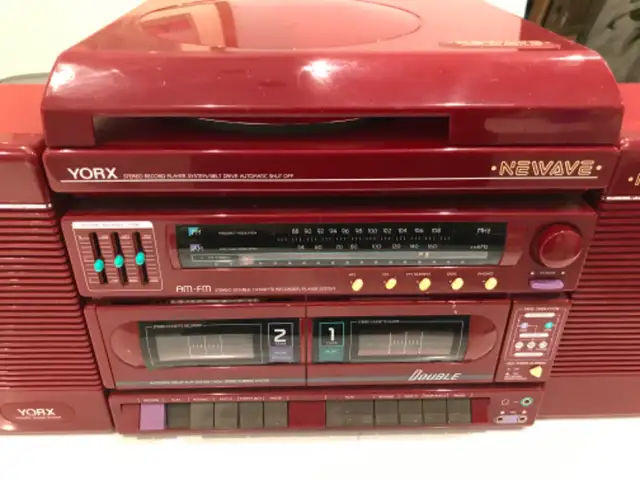 Vintage Rare YORX Newave Turntable Stereo System Dual Cassette in Stereo Systems & Home Theatre in City of Toronto - Image 3