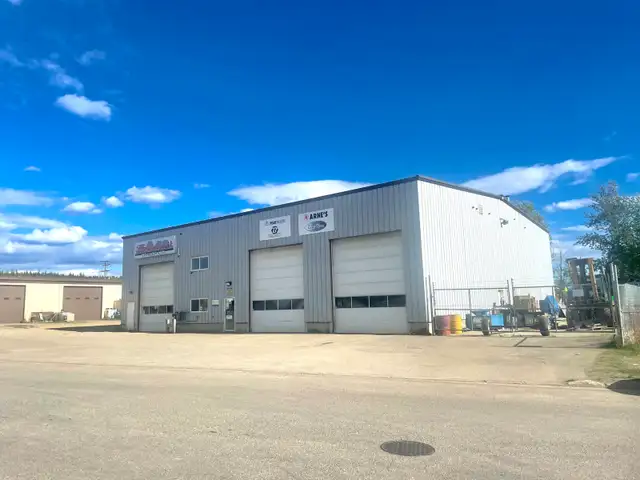 Commercial repair shop for lease  in Commercial & Office Space for Rent in Prince George - Image 3