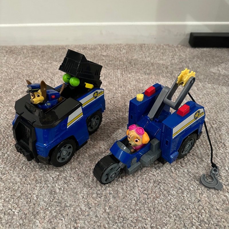 PAW Patrol Chase 2in1 Transforming Police Cruiser with 2 Figures Toys & Games Ottawa Kijiji