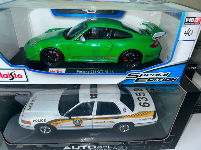 Porsche 911 Gt3 RS 4.0 diecast 1/18 die cast dans Art et objets de collection  à Longueuil/Rive Sud - Image 2