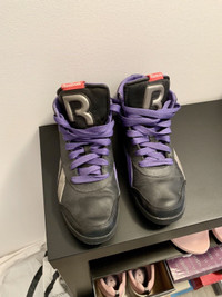 Black   and purple Reebok running shoes /   sneakers