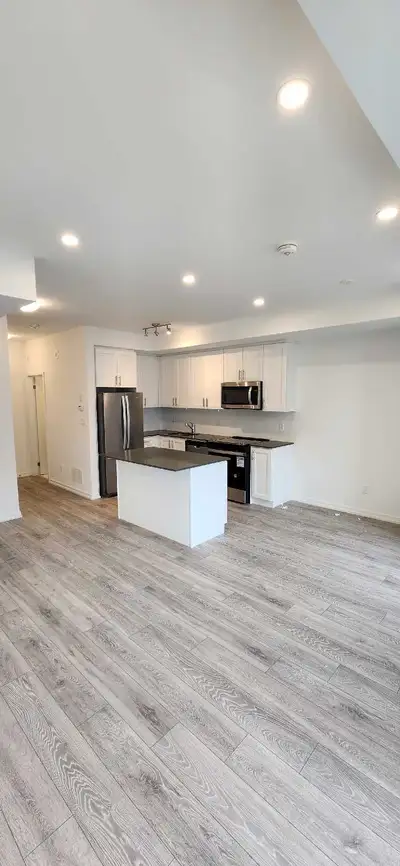 brand new townhouse Newmarket