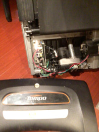 Treadmill ( Tempo) unassembelled As is for sale; $25 only