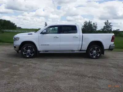 Dodge 1500 Long Horn 2022. Complete mechanical warranty till 11/11/2028 or 160,000 km. New tires, re...