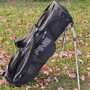 New PING Stand Golf Bag  with Club Cover in Golf in Barrie - Image 2