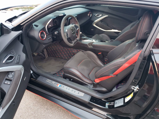 2018 Chevrolet Camaro ZL1 1LE - 6spd in Cars & Trucks in Mississauga / Peel Region - Image 2