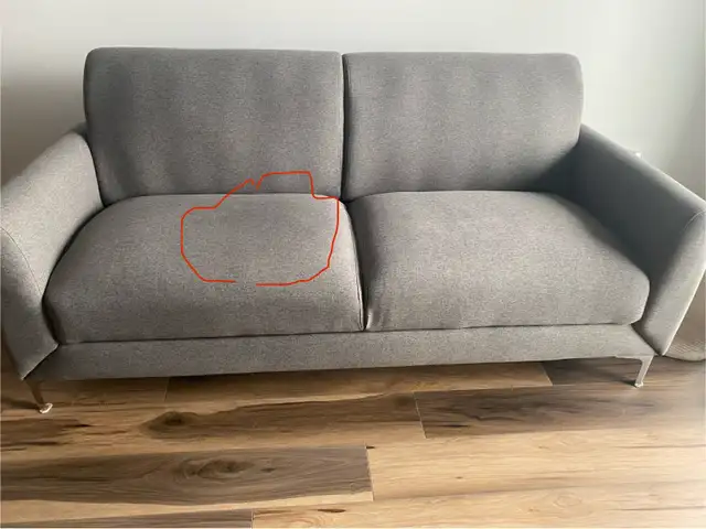 Canapé 2 places in Couches & Futons in City of Montréal - Image 3