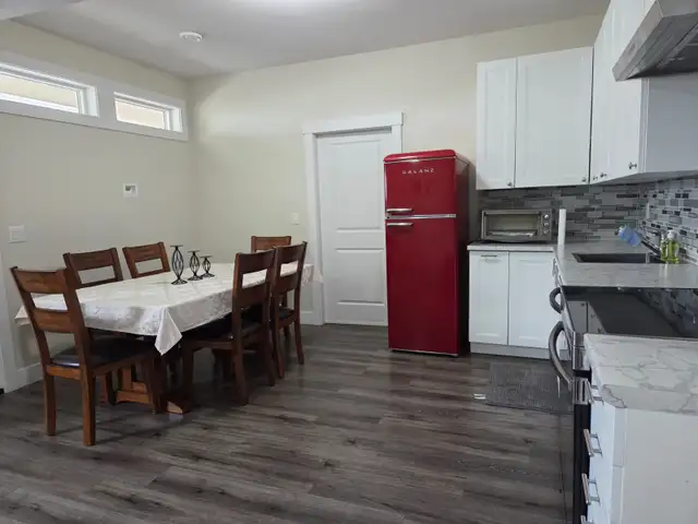 Open for short term or long term rental - 2 BR basement suite in British Columbia in Canada - Image 2