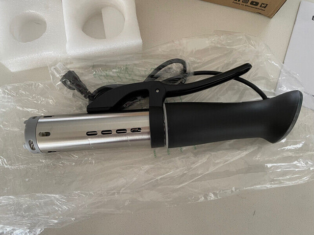 Bonsenkitchen Sous Vide Cooker- New in Other in London - Image 2