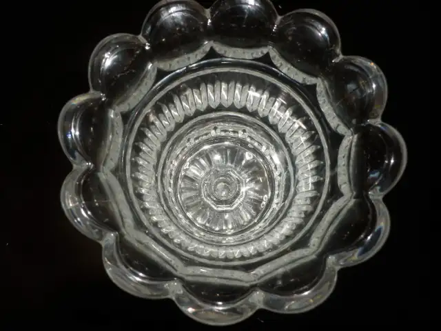 Vase en cristal polonais par Fifth Avenue Crystal Ltd in Home Décor & Accents in Longueuil / South Shore - Image 5