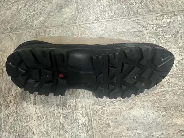 Roots Slip-on Shoes Size 12 for men in Men's Shoes in Saskatoon - Image 6