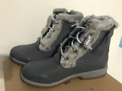 Sperry - Women's Maritime Repel Suede Boots *brand new*, View more