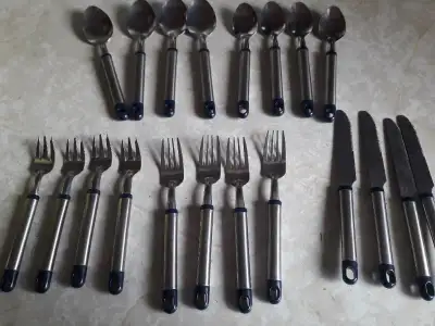 20 Piece Silverware Set, View more