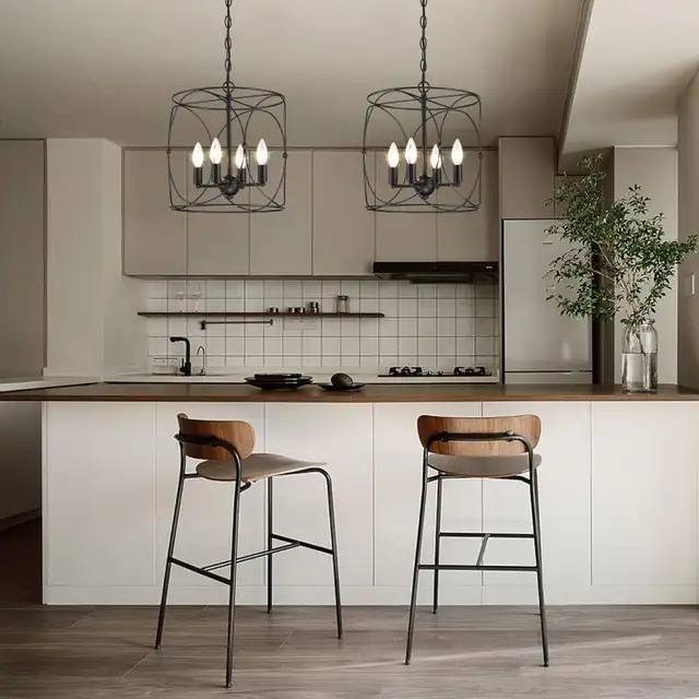 Untrammelife 4-Light Black Chandelier Pendant in Indoor Lighting & Fans in Mississauga / Peel Region - Image 3