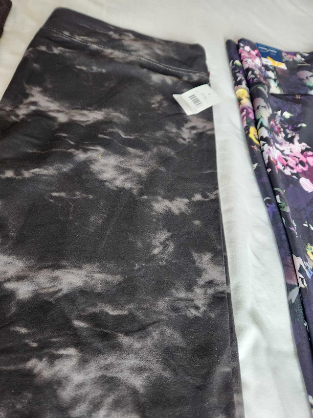 Brand New Ladies leggings/ pants  in Women's - Bottoms in Markham / York Region - Image 4