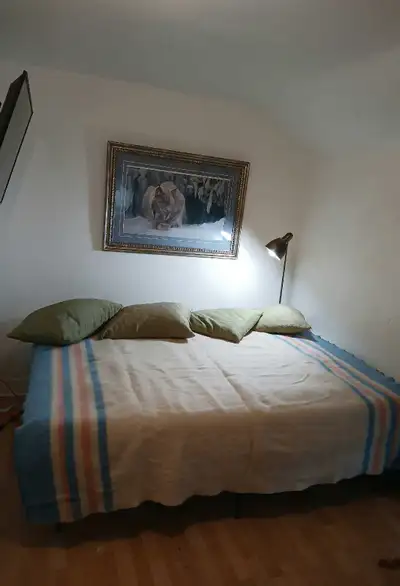 Gentle Reader, Welcome to our better home in Gibson, L8L. KINDLY READ IN FULL This is the top half o...