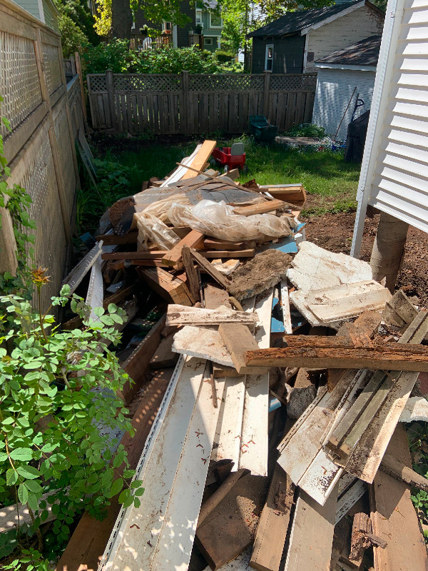 Construction waste cleanup/same day junk removal 9024485282 in Cleaners & Cleaning in City of Halifax - Image 3