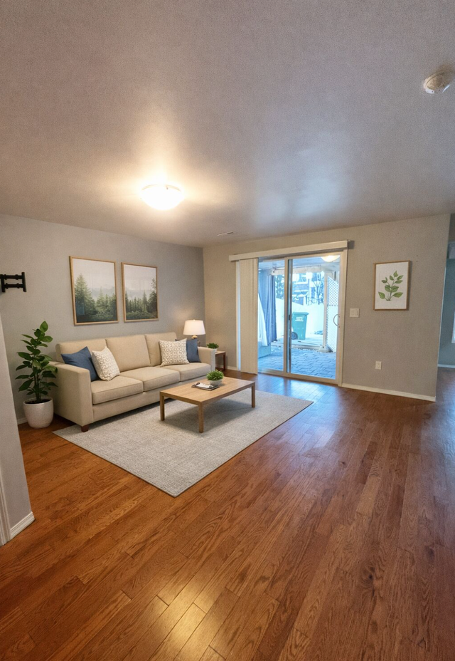 Legal Bright Walkout 1 bed  Basement suite w/ Jetted Jacuzzi