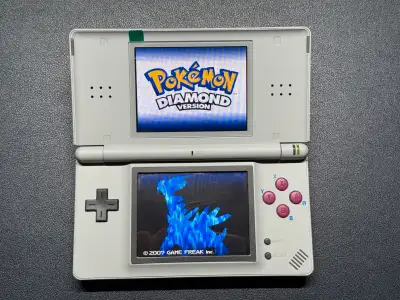 Nintendo DS Lite – Game Boy Style (Custom Shell), View more
