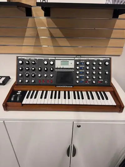 Moog Minimoog Voyager Performer, View more