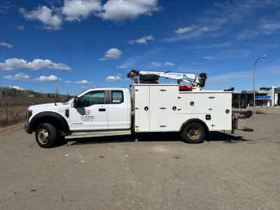 2018 F550 Service Truck w/ Tooling 