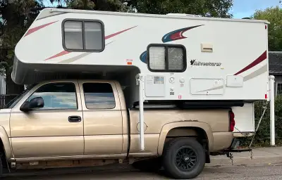 2016 80rb has fridge, stovetop, microwave, a/c, heater, fantastic fan, stereo with new outside speak...