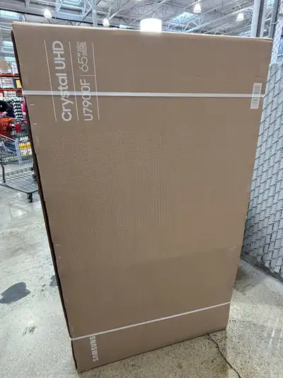 SAMSUNG 65-Inch U7900 Crystal UHD 4k Smart TV, View more
