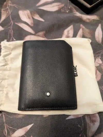 Selling a beautiful preowned Montblanc Soft mini wallet/card holder. Box and papers all included. 20...