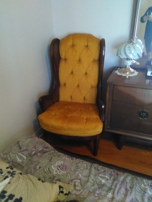 chaise vintage dans Chaises, Fauteuils inclinables  à Laval/Rive Nord