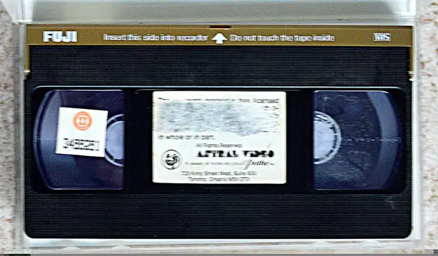 MASTER KILLER Kung-Fu VHS ENGLISH former rental video tape NTSC in CDs, DVDs & Blu-ray in City of Montréal - Image 4