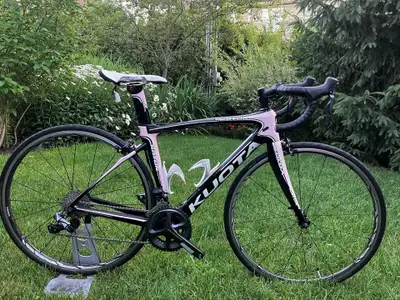 Vélo de route XS Kuota Kryon, tout carbone, monté en Ultegra Di2, View more