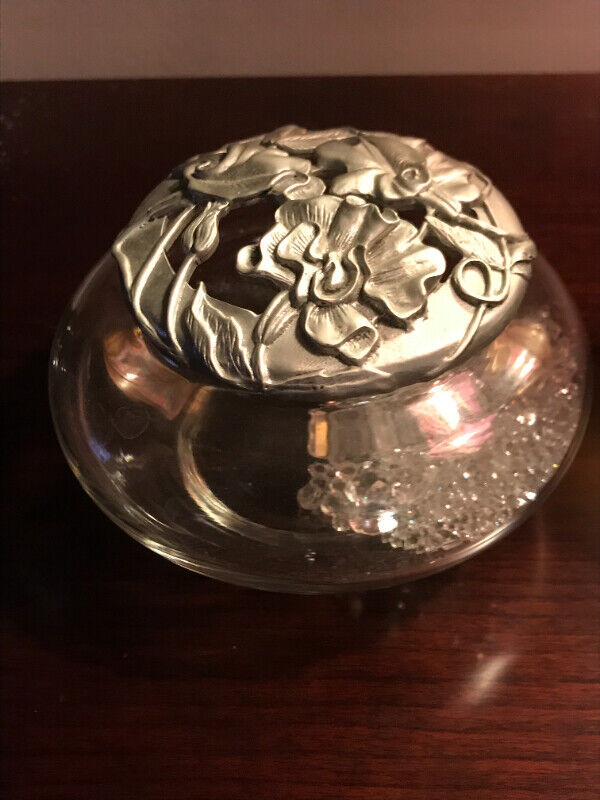 BLUE MIST PEWTER BOWL-SWAROVSKI CRYSTALS in Arts & Collectibles in Leamington - Image 2