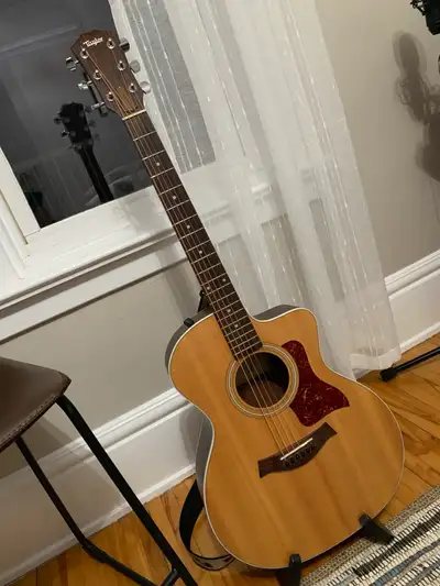 Taylor 214ce 2014年製　USED taylor 214ce in Guitars in Canada | Kijiji Marketplaces