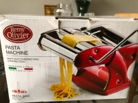 remy olivier pasta machine (only used one time)