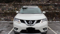 FULLY LOADED NISSAN ROGUE LOW KM!!!!