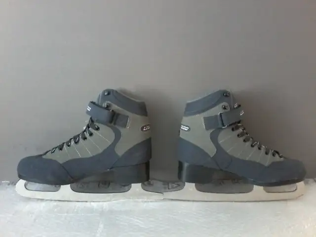Patins à glace femme (2 pres X 9-9.5/3 pres X 9.5-10)/$40.00 pre in Skates & Blades in City of Montréal - Image 9
