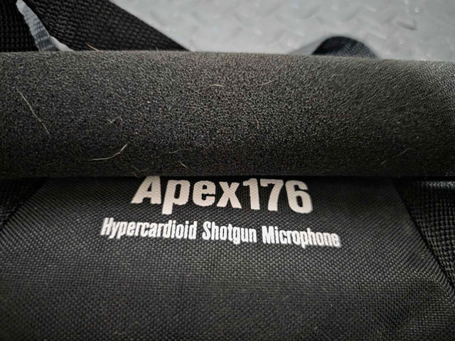 Apex 176 Shotgun Condenser Mic in Pro Audio & Recording Equipment in Strathcona County - Image 2
