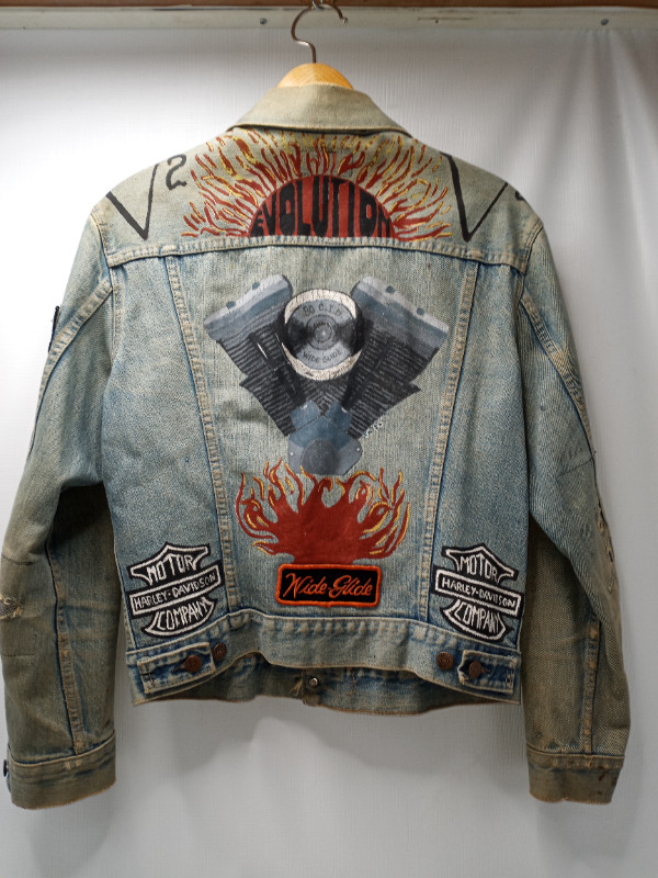 One of a Kind Harley Davidson Motorcycle Art  Levi's Jean Jacket in Arts & Collectibles in Kitchener / Waterloo - Image 2