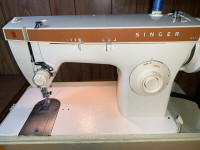 Singer 247 Sewing Machine with foot control and Carrying Case