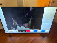 TV Samsung 65’ (écran brisé)