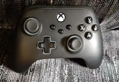 Manette PowerA Enhanced  Xbox Series X/S et PC– Boutons arrières, View more