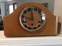 Antique Forestville mantle winding chime clock 16”x10”